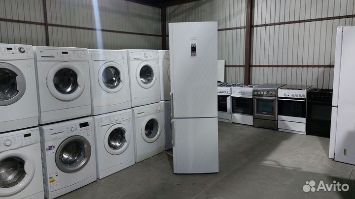 Холодильник бу Hotpoint-Ariston hbd1201.09