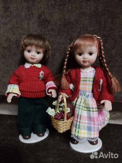 Кукла фарфоровая коллекционная