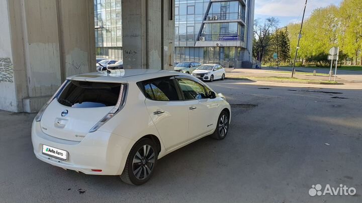 Nissan Leaf 109 л.с. AT, 2013, 59 900 км