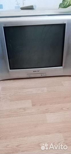 Телевизор Sony trinitron