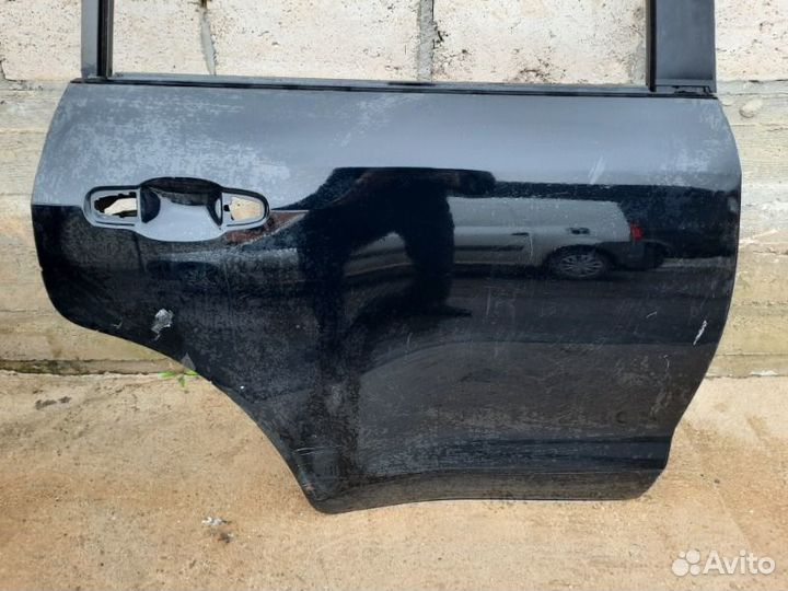 Дверь задняя правая Тoyota Land Cruiser 200 2016+