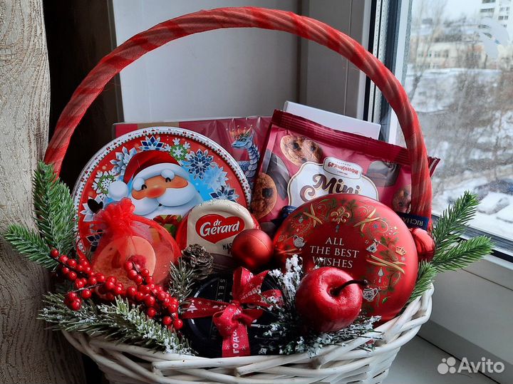 Подарочная новогодняя корзина Сладкий подарок