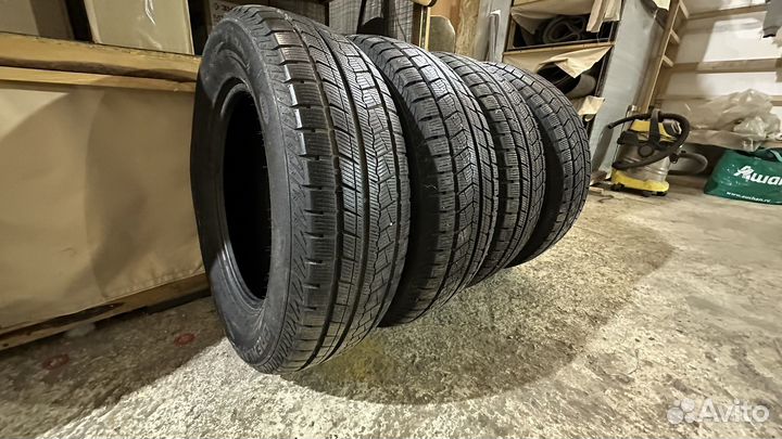Grenlander Winter GL868 235/65 R17 108T