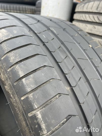 Pirelli P Zero PZ4 315/30 R22