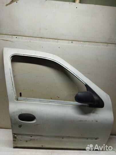 Дверь передняя правая Renault Symbol 1998-2008