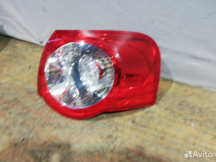 Фонарь в крыло правый Volkswagen Passat B6 BZB