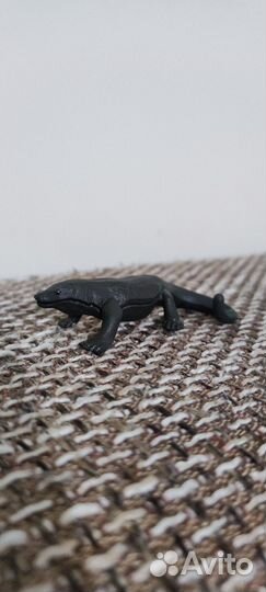 Игрушки киндер сюрприз