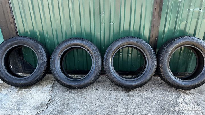 Pirelli Winter Carving Edge 225/65 R17