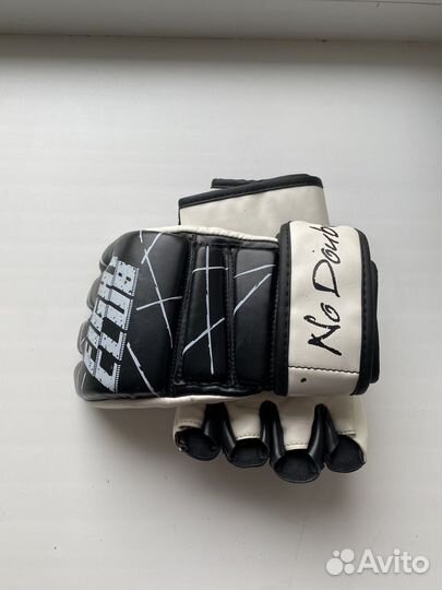 Боксерские перчатки размер m