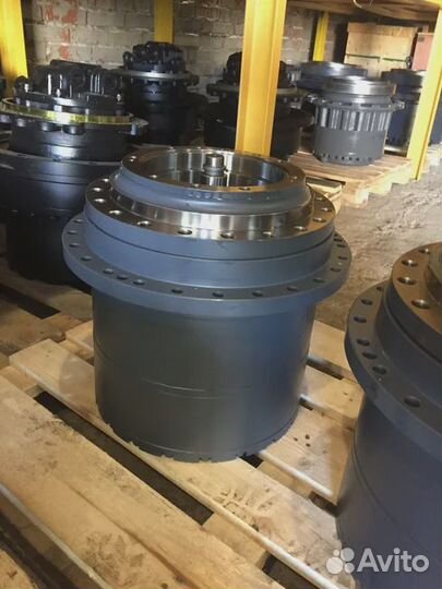 Редуктор хода Doosan DX225