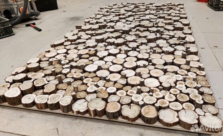 Панно из можжевельника