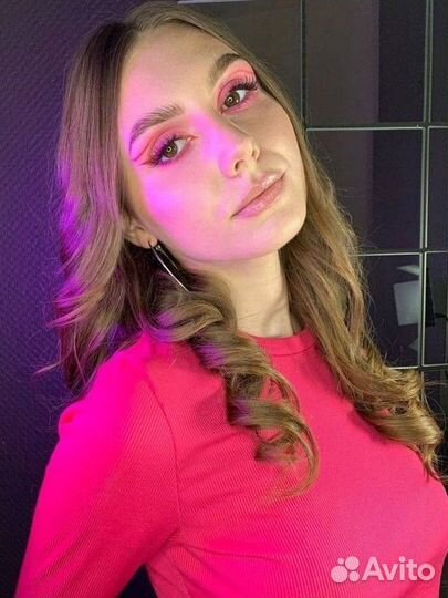 Модель на макияж