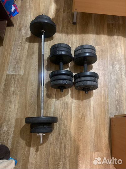 Спортивный инвентарь. Гриф. Гантели. Блины