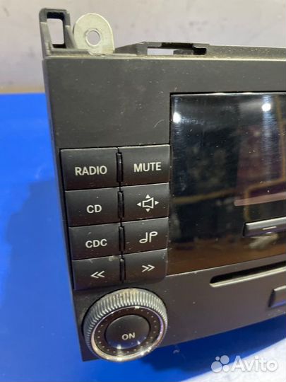 Магнитофон Mercedes-Benz A-Class W169 M266E17