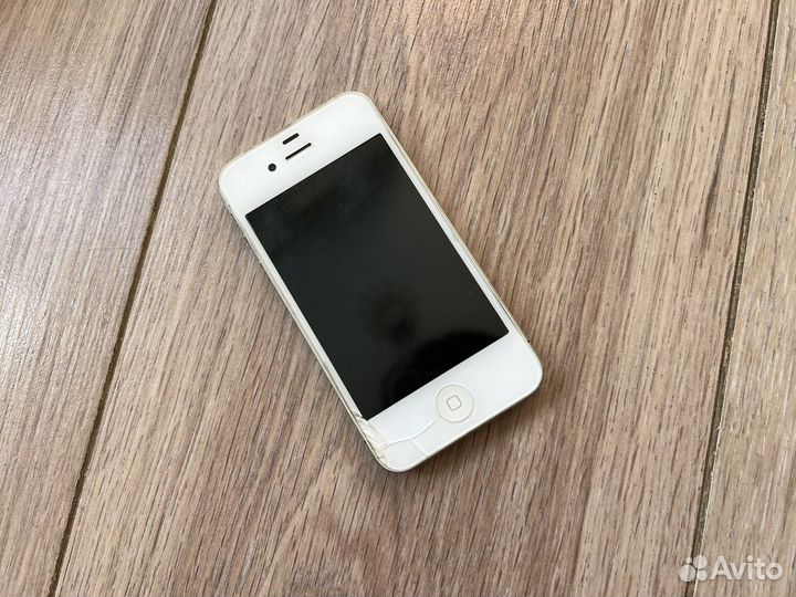 iPhone 4, 8 ГБ