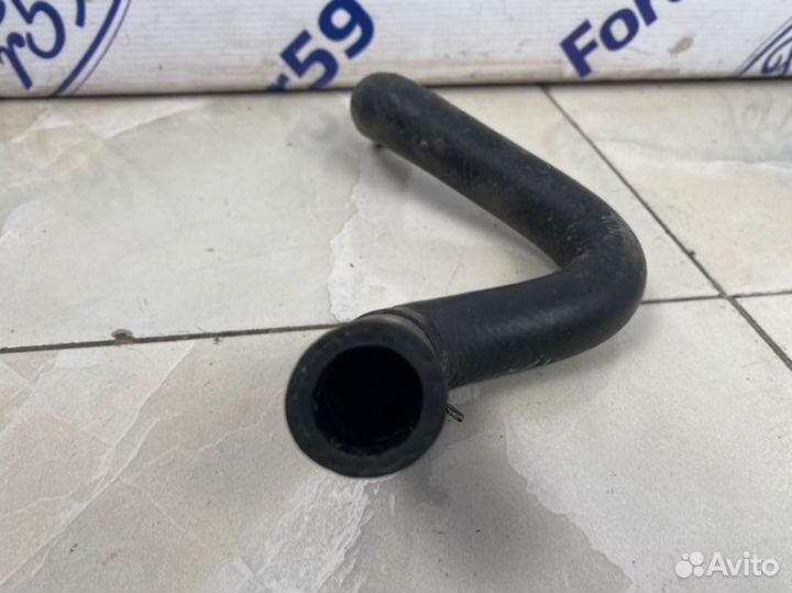 Патрубок системы охлаждения верхний Kia Ceed ED