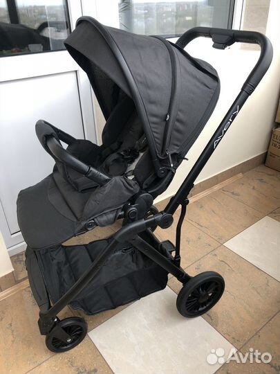 Прогулочная коляска Happy Baby Avery, новая
