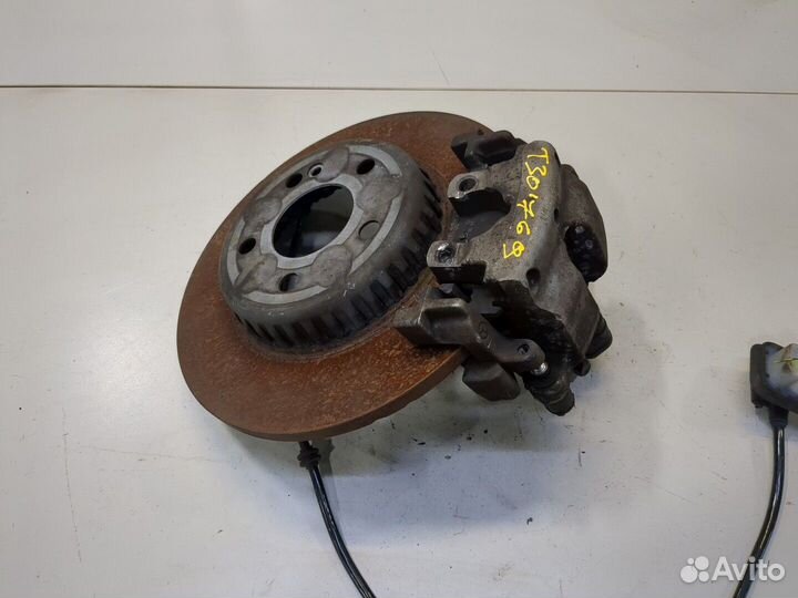 Суппорт Mercedes C W205 2018, 2020