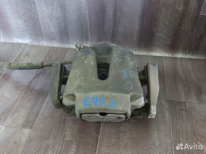 Суппорт передний BMW X5 E70
