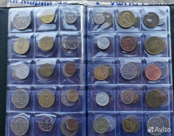 Иностранные монеты в альбоме