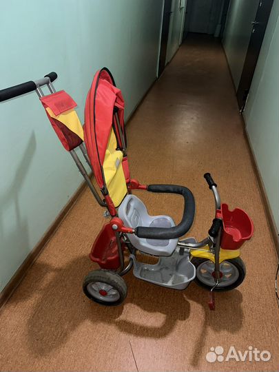 Детский трехколесный велосипед