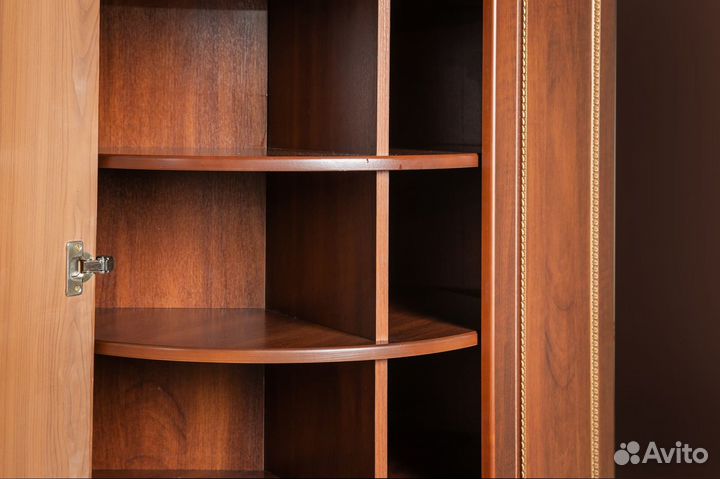 Обувница с необычным крутящимся меха-ом код (001)