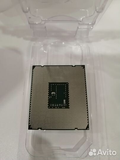Процессор Intel Xeon E5 2670-V3