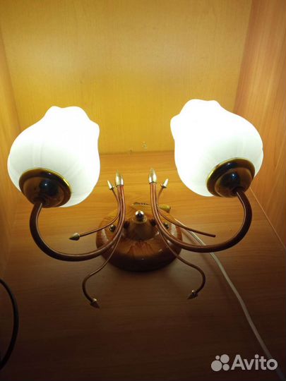 Настенный светильник бра