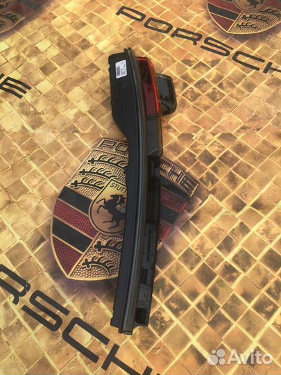 Porsche Panamera 971 фонарь задний правый