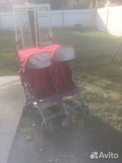 Коляска для двойни