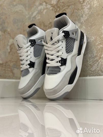 Кроссовки Nike Air Jordan 4 белые