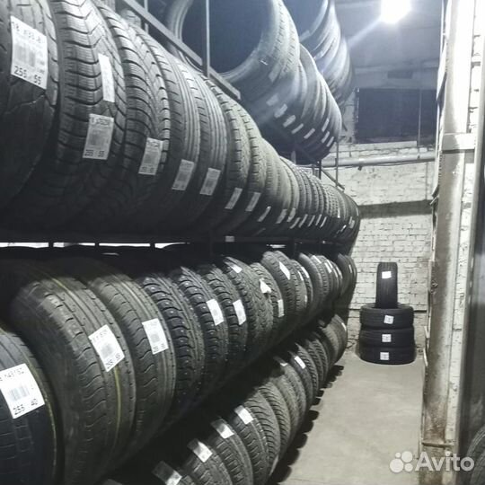 Yokohama W.Drive V905 225/60 R17 99L