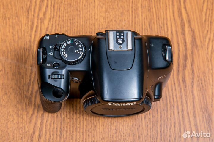 Зеркальный фотоаппарат Canon 450D