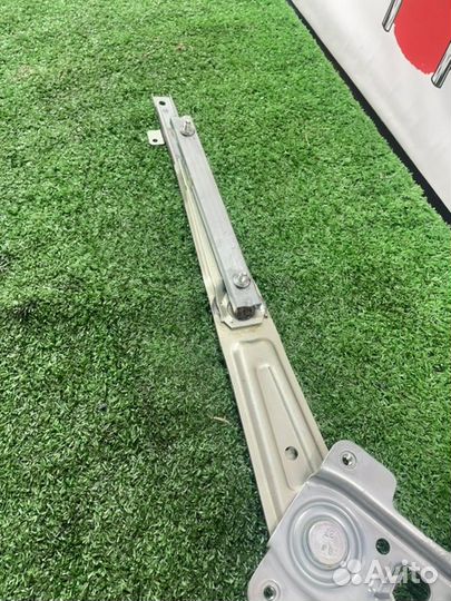 Стеклоподъемный механизм передний правый