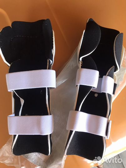 Щитки защитные хоккейные