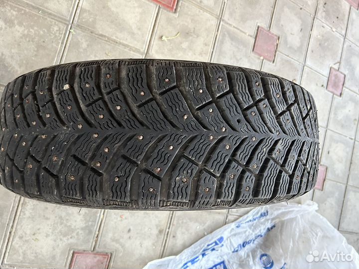 Michelin X-Ice North 4 185/65 R15 92T