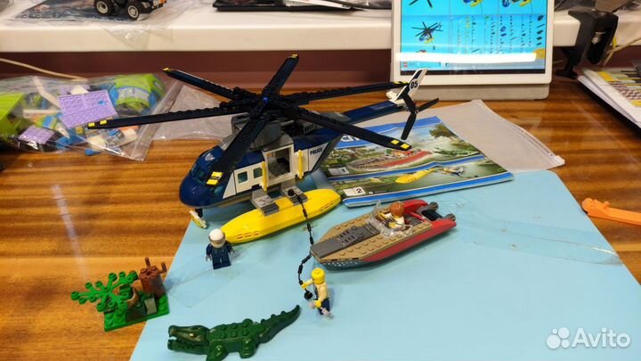 Lego 60067 Helicopter Pursuit