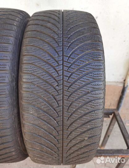 Goodyear Vector 4Seasons Gen-2 225/45 R17 94V