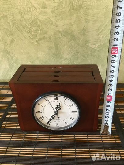 Часы деревянные фотоальбом