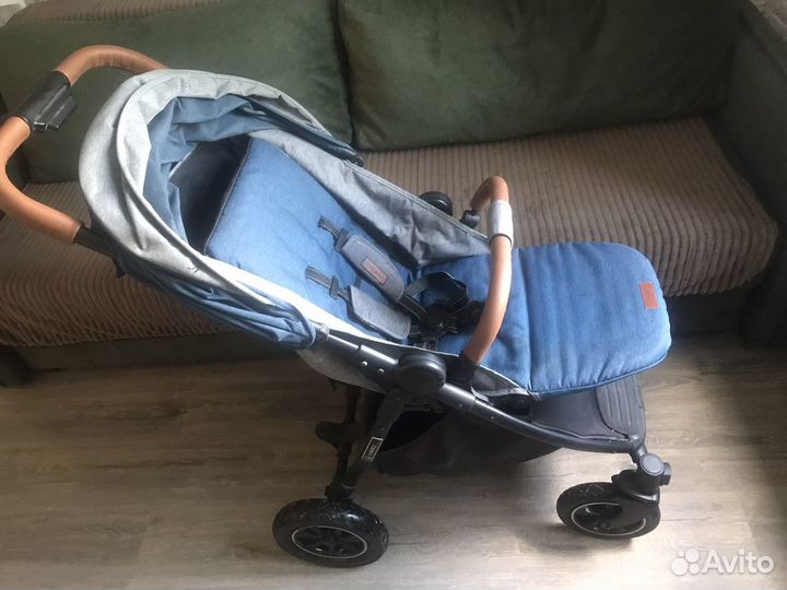 Коляска Nevia colleto
