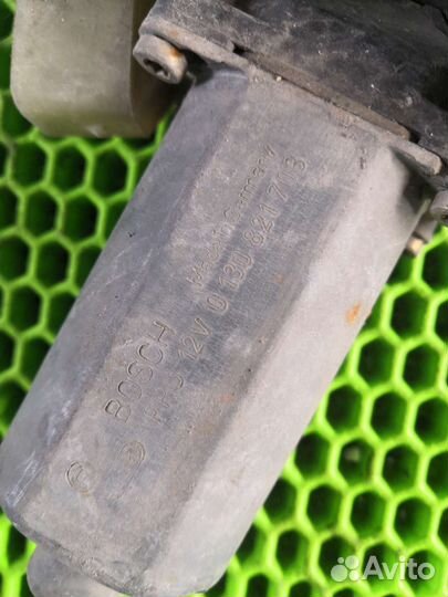 Стеклоподъемник передний мерседес w202