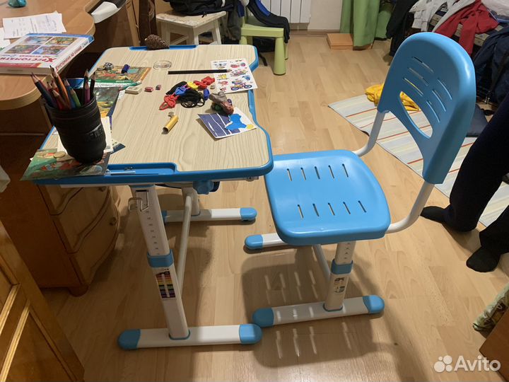 Растущая детская парта со стульчиком FunDesk