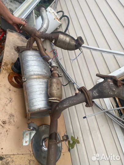 Выхлопная система на Mitsubishi Pajero