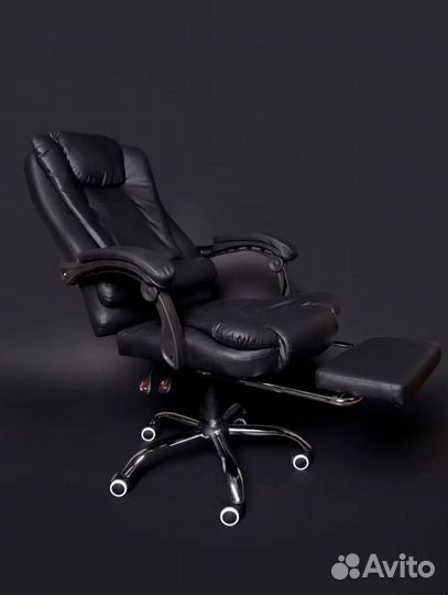 Офисное компьютерное кресло