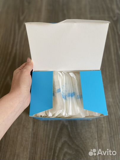 Молокоотсос medela + полный комплект всего нужного