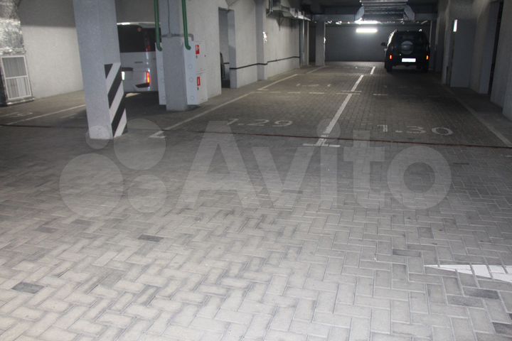 Машиноместо, 20 м²