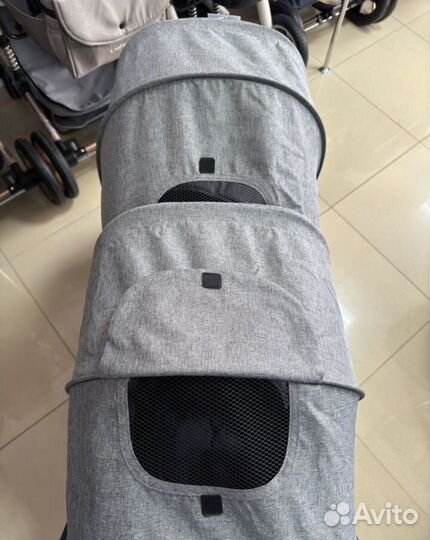 Новая прогулочная коляска для двойни