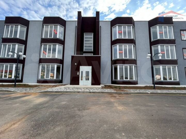 2-к. квартира, 48 м², 1/3 эт.