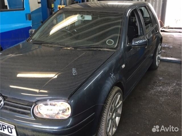Разбор на запчасти Volkswagen Golf 4