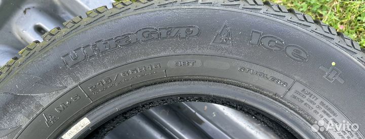 Goodyear UltraGrip Ice+ 215/65 R16 98T